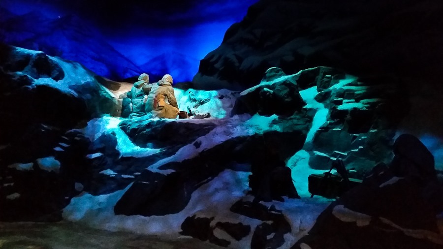 Day_826_25 Day_826_25