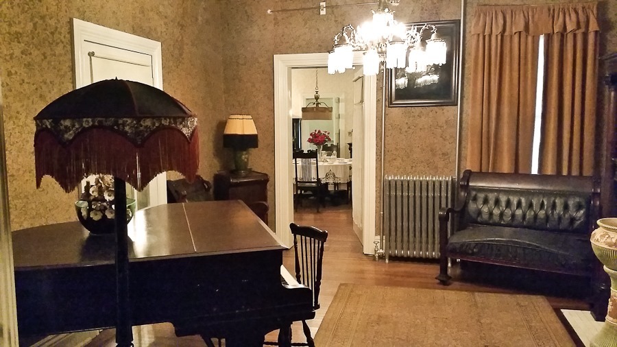 Day_827_18 Day_827_18